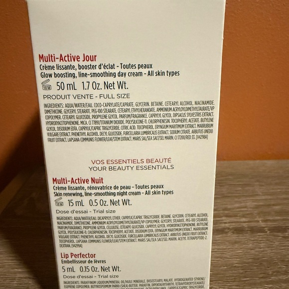 Clarins Age Defying & Radiance Essentials Set - Picture 4 of 5